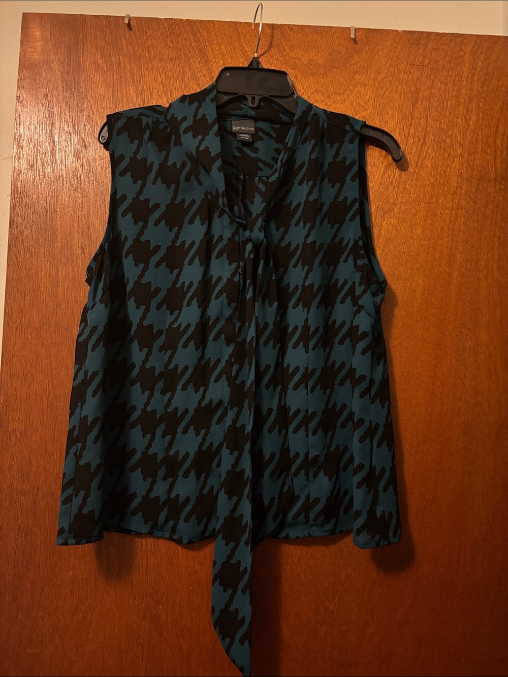 Covington Large Petite Teal and Black Sleeveless Tie-Neck Houndstooth Top